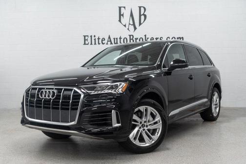 Mythos Black Metallic 2023 Audi Q7 55 Premium