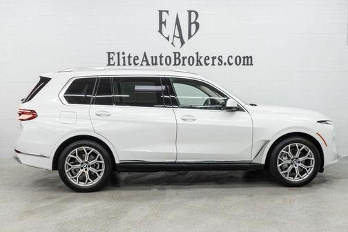 2025 BMW X7 xDrive40i