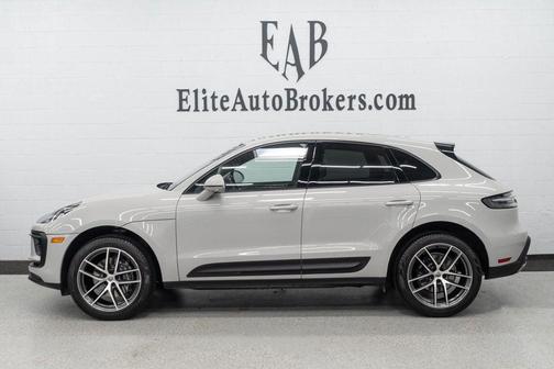 2022 Porsche Macan AWD