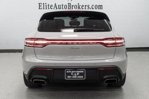 2022 Porsche Macan AWD