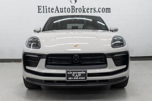 2022 Porsche Macan AWD