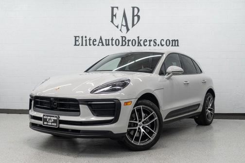 2022 Porsche Macan AWD