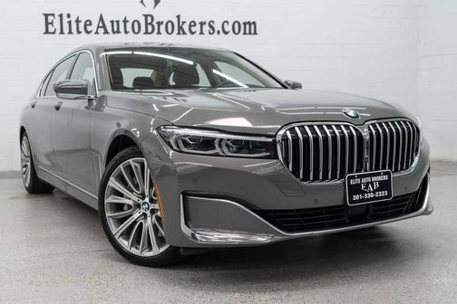 Bernina Grey Amber Effect Metallic 2022 BMW 750 i xDrive