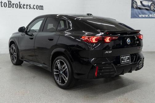 Black Sapphire Metallic 2025 BMW X2 xDrive28i
