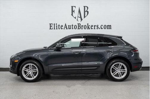 2023 Porsche Macan Base