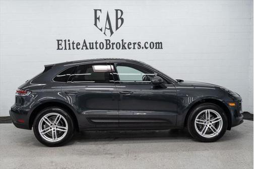 2023 Porsche Macan Base