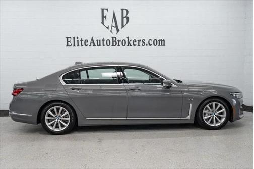2022 BMW 745e xDrive