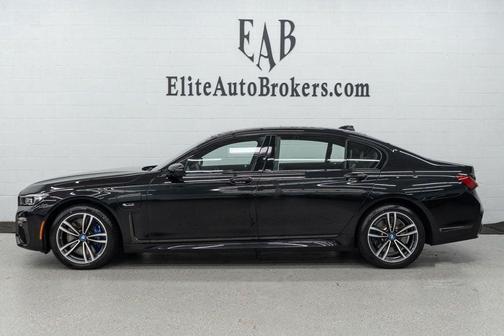 2022 BMW 745e xDrive