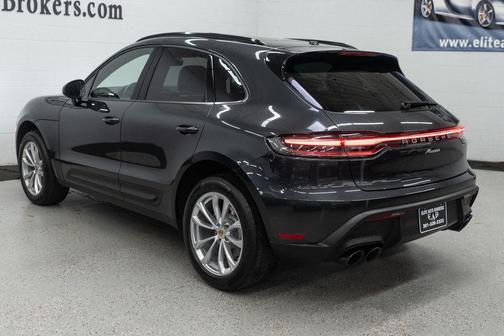 2024 Porsche Macan Base