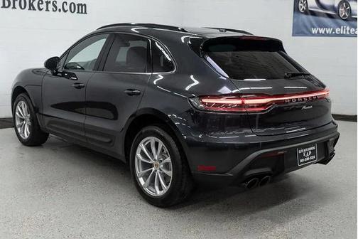 2024 Porsche Macan Base