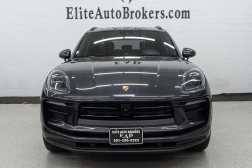 2024 Porsche Macan Base