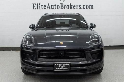 2024 Porsche Macan Base