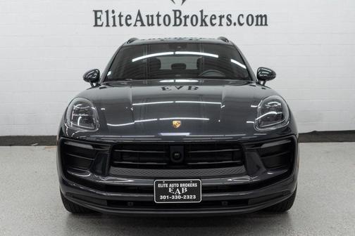 2024 Porsche Macan Base