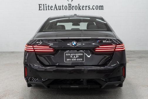 Dark Graphite Metallic 2026 BMW 530 xDrive