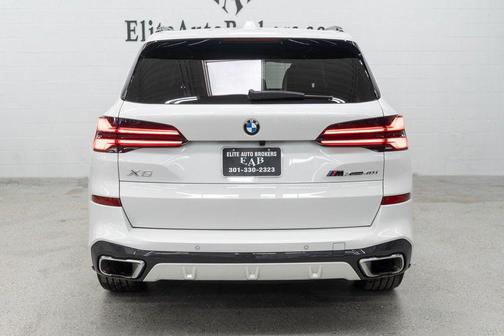 Mineral White Metallic 2025 BMW X5 xDrive40i