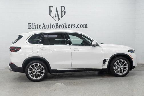 Alpine White 2026 BMW X5 xDrive40i