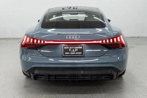 2023 Audi e-tron GT Prestige quattro