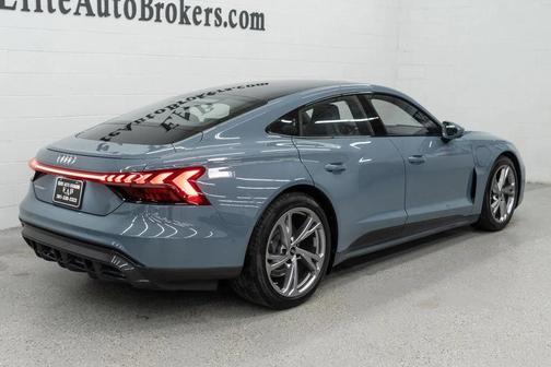 2023 Audi e-tron GT Prestige quattro