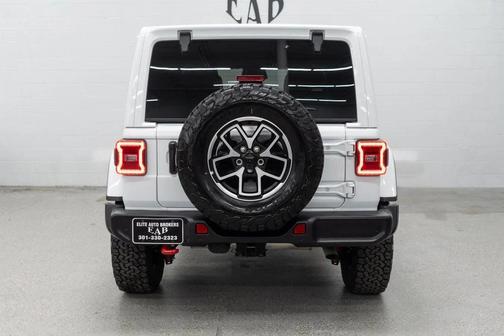 Bright White Clearcoat 2026 Jeep Wrangler Rubicon