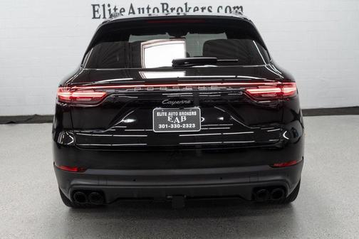 2023 Porsche Cayenne Platinum Edition