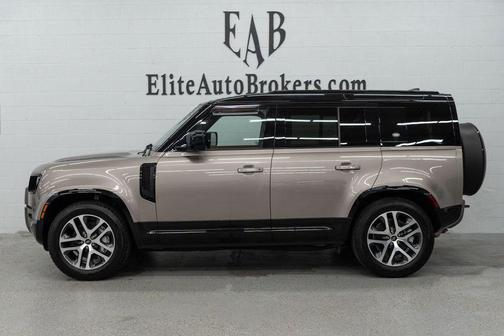 Lantau Bronze Metallic 2023 Land Rover Defender 110 X-Dynamic SE