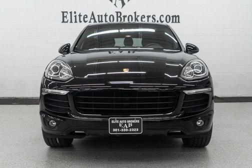 2017 Porsche Cayenne Platinum Edition
