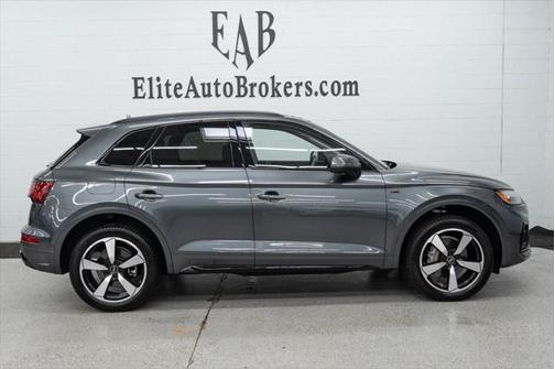 2022 Audi Q5 45 S line Prestige