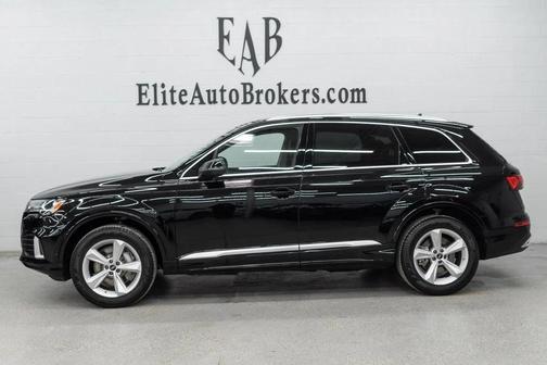 2023 Audi Q7 45 Premium Plus