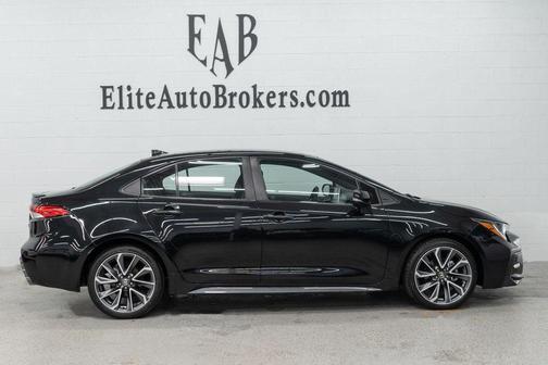 Black Sand Pearl 2021 Toyota Corolla SE