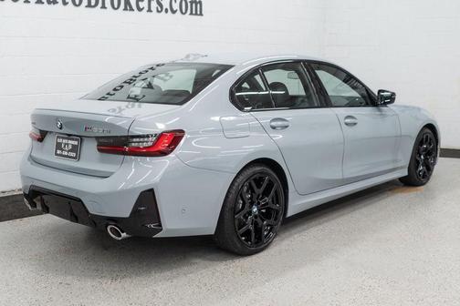 2025 BMW 330 i xDrive
