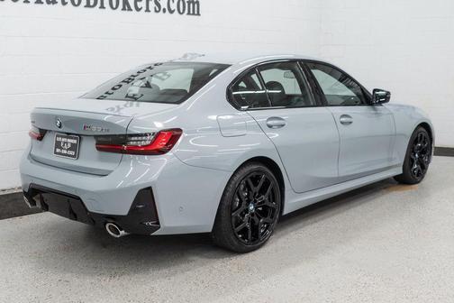 2025 BMW 330 i xDrive