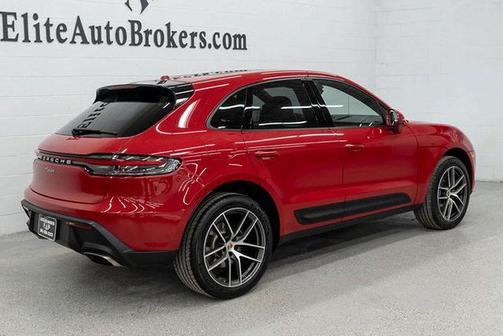 2024 Porsche Macan Base