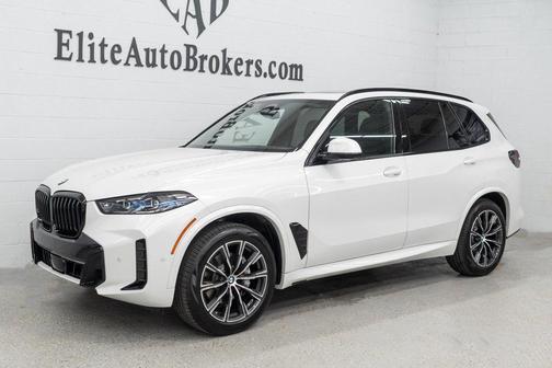 Mineral White Metallic 2025 BMW X5 xDrive40i