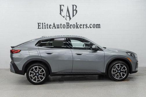 Skyscraper Grey Metallic 2026 BMW X2 xDrive28i
