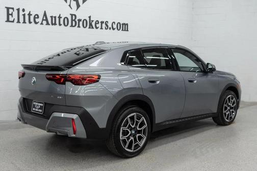 Skyscraper Grey Metallic 2026 BMW X2 xDrive28i