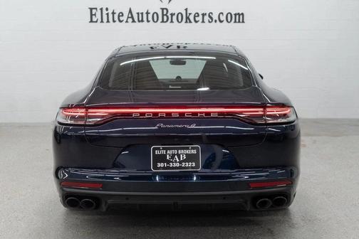 2023 Porsche Panamera 4 Platinum Edition
