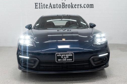 2023 Porsche Panamera 4 Platinum Edition