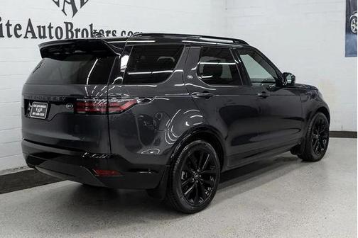 2023 Land Rover Discovery P300 S R-Dynamic