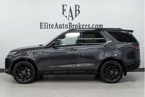 2023 Land Rover Discovery P300 S R-Dynamic