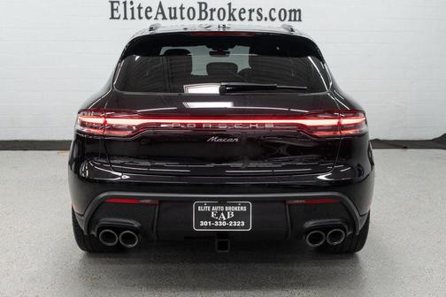 2023 Porsche Macan Base