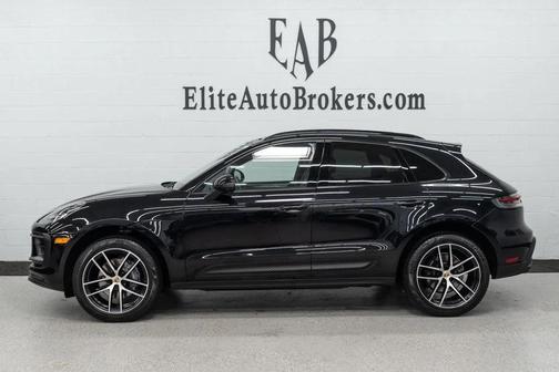2023 Porsche Macan Base