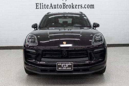 2023 Porsche Macan Base