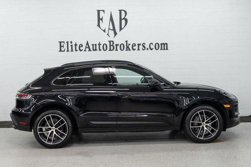 2023 Porsche Macan Base