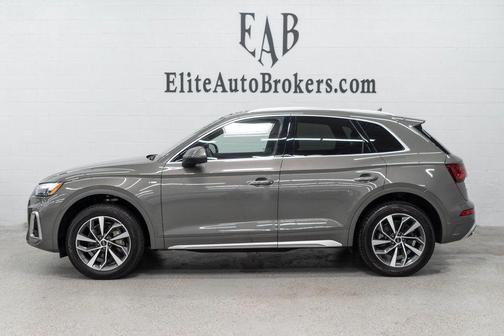 Chronos Gray Metallic 2023 Audi Q5 45 S line Premium