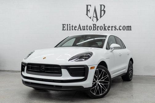 2023 Porsche Macan Base