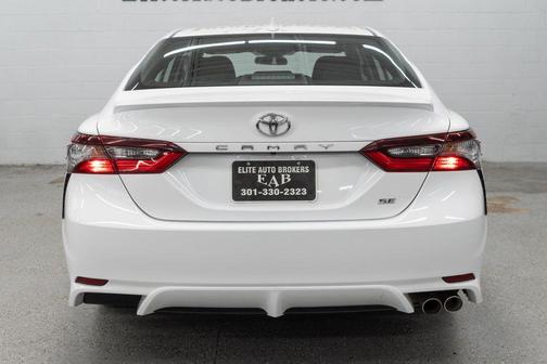 Super White 2021 Toyota Camry SE