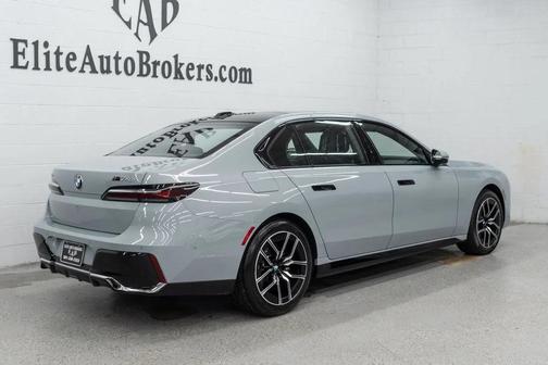 Brooklyn Grey Metallic 2026 BMW 740 xDrive