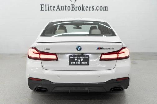 Alpine White 2023 BMW 530e Base