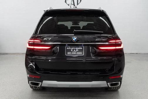 2025 BMW X7 xDrive40i