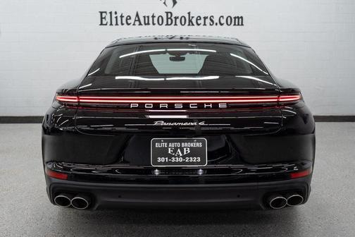 2024 Porsche Panamera 4